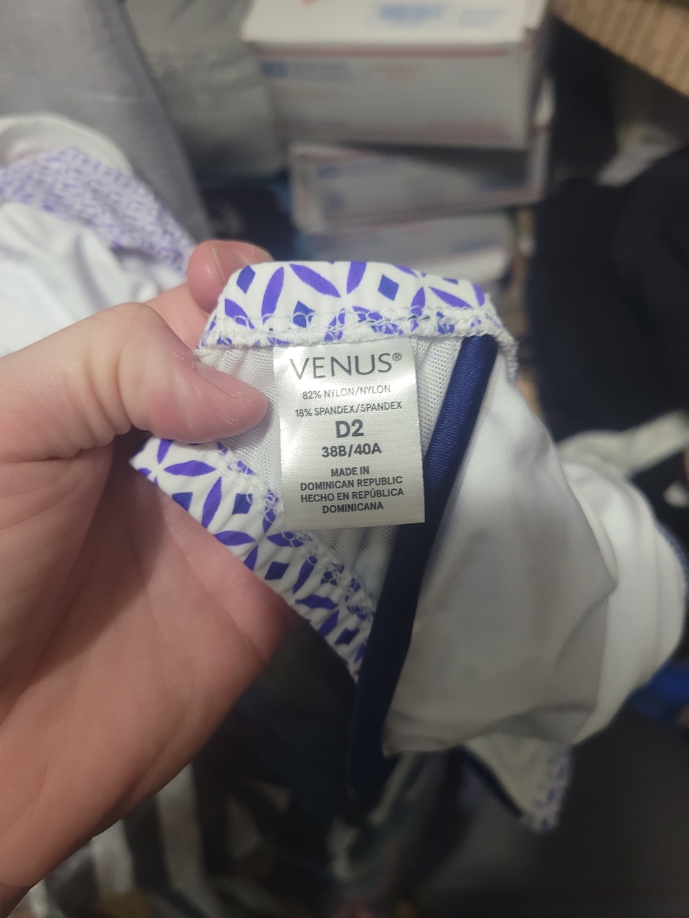 Nwot Venus Belize geo-print halter bikini set size 38B/40A & 14 bottom (xl) - Picture 4 of 5